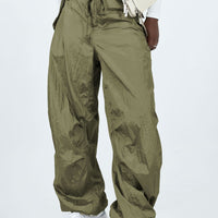 Motel Juwan Trouser Parachute Green