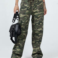 Sight Unseen Camo Cargo
