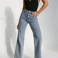 Thearlie High Rise Flared Jeans Light Wash