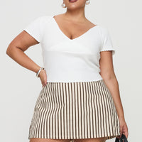 Gigi Skort Beige Stripe Curve