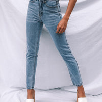 Gemini Mom Jeans Pale Blue