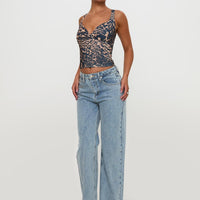 Ollie Mid Rise Straight Leg Jean Light Wash Denim