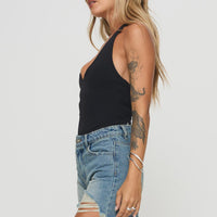 Tranquility Shorts Light Wash