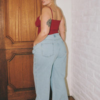 Arlington Straight Leg Denim Jeans Light Wash Curve