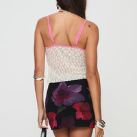 Kennith Mini Skirt Black / Red Floral