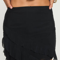 Hathaway Ruffle Set Black