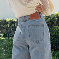 Tari Wide Leg Jeans Light Wash Denim