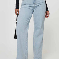 Arlington Straight Leg Denim Jeans Light Wash