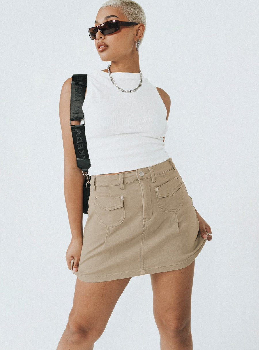 On my Way Mini Skirt Beige