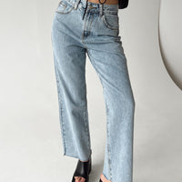 Kalinda Denim Jeans Petite