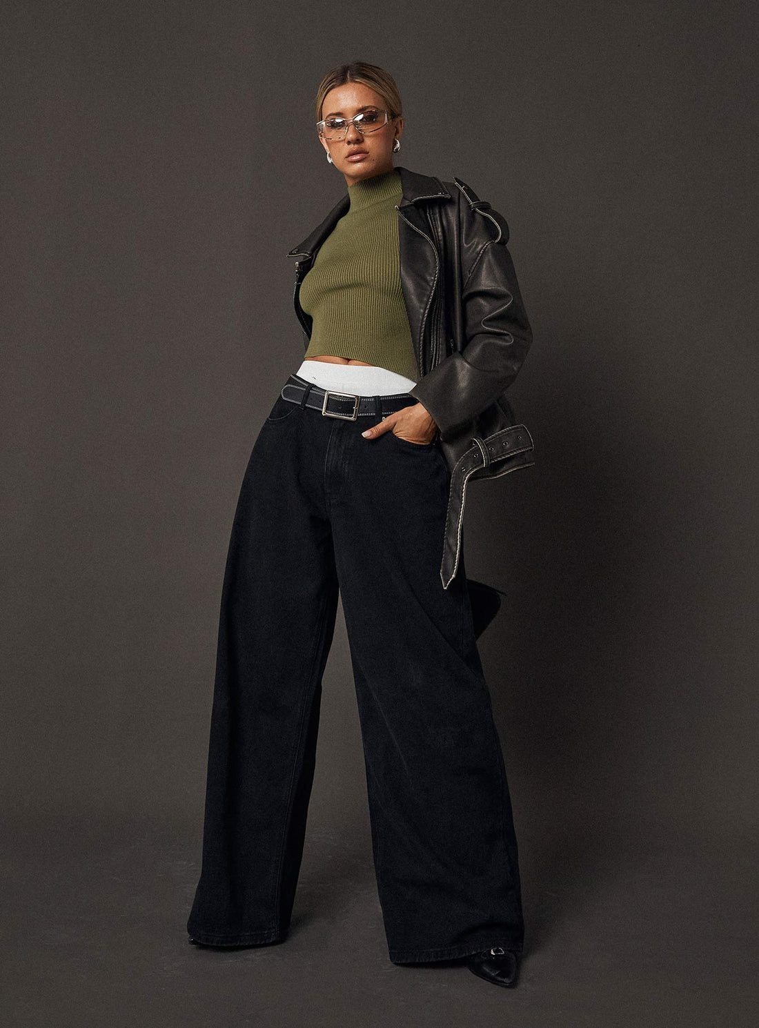 Naylor Mid Rise Wide Leg Jeans Washed Black Denim