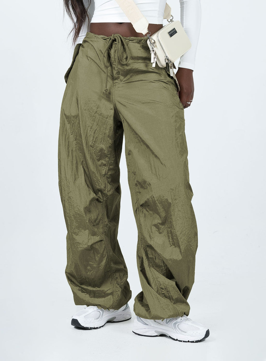 Motel Juwan Trouser Parachute Green
