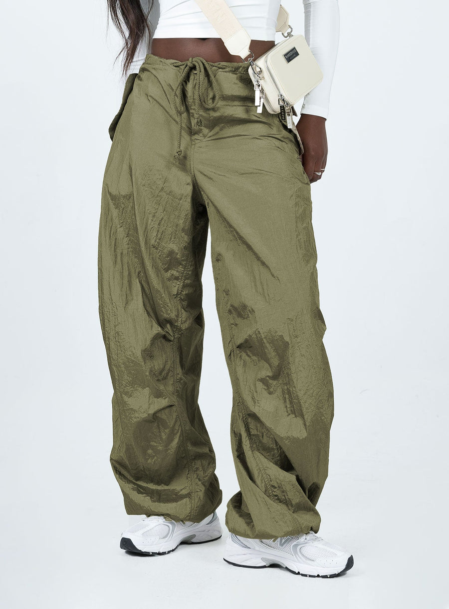 Motel Juwan Trouser Parachute Green