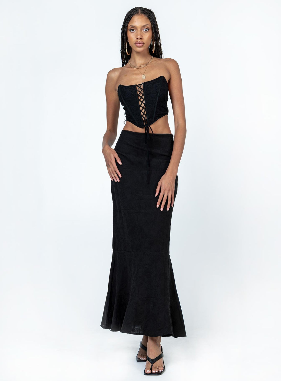 Raven Mid Rise Skirt Black