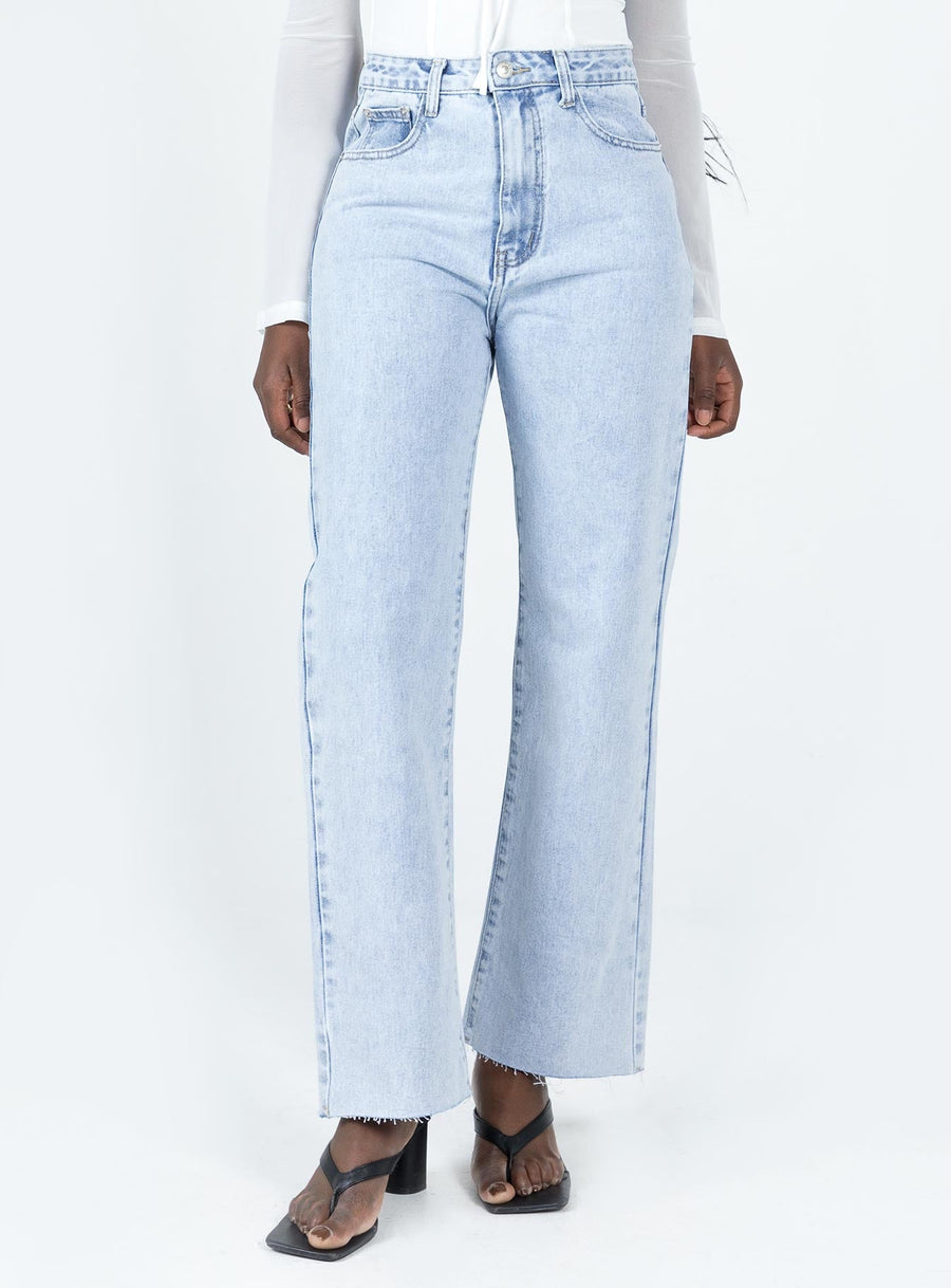 Queenstown Straight Leg Jeans Light Wash Denim