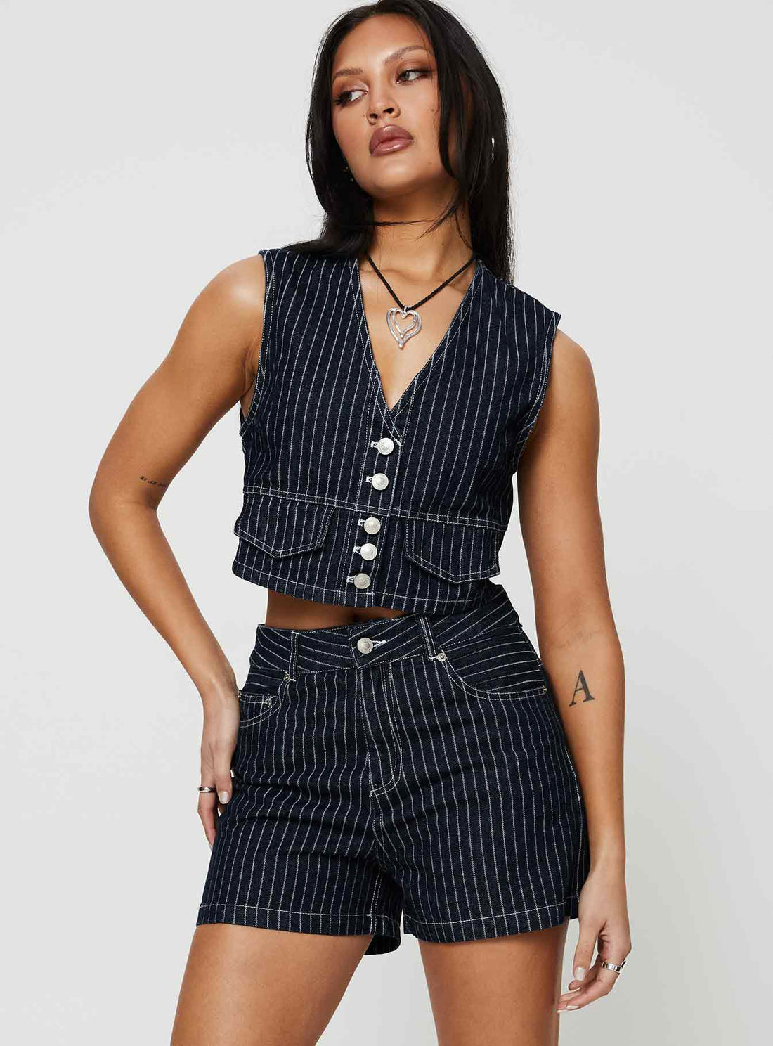 Rathlyn Pinstripe Shorts Dark Denim