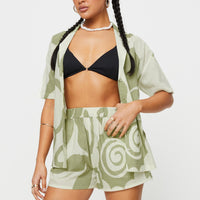 Sea Shorts Green / Cream