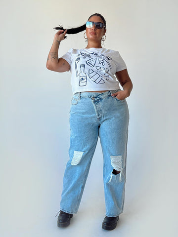 Holly Asymmetric Ripped Leg Jeans Curve