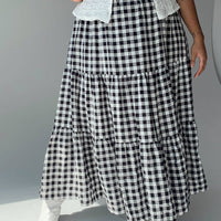 Hale Midi Skirt Black / White Curve
