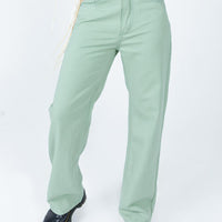 Lester Mom Jeans Sage Green