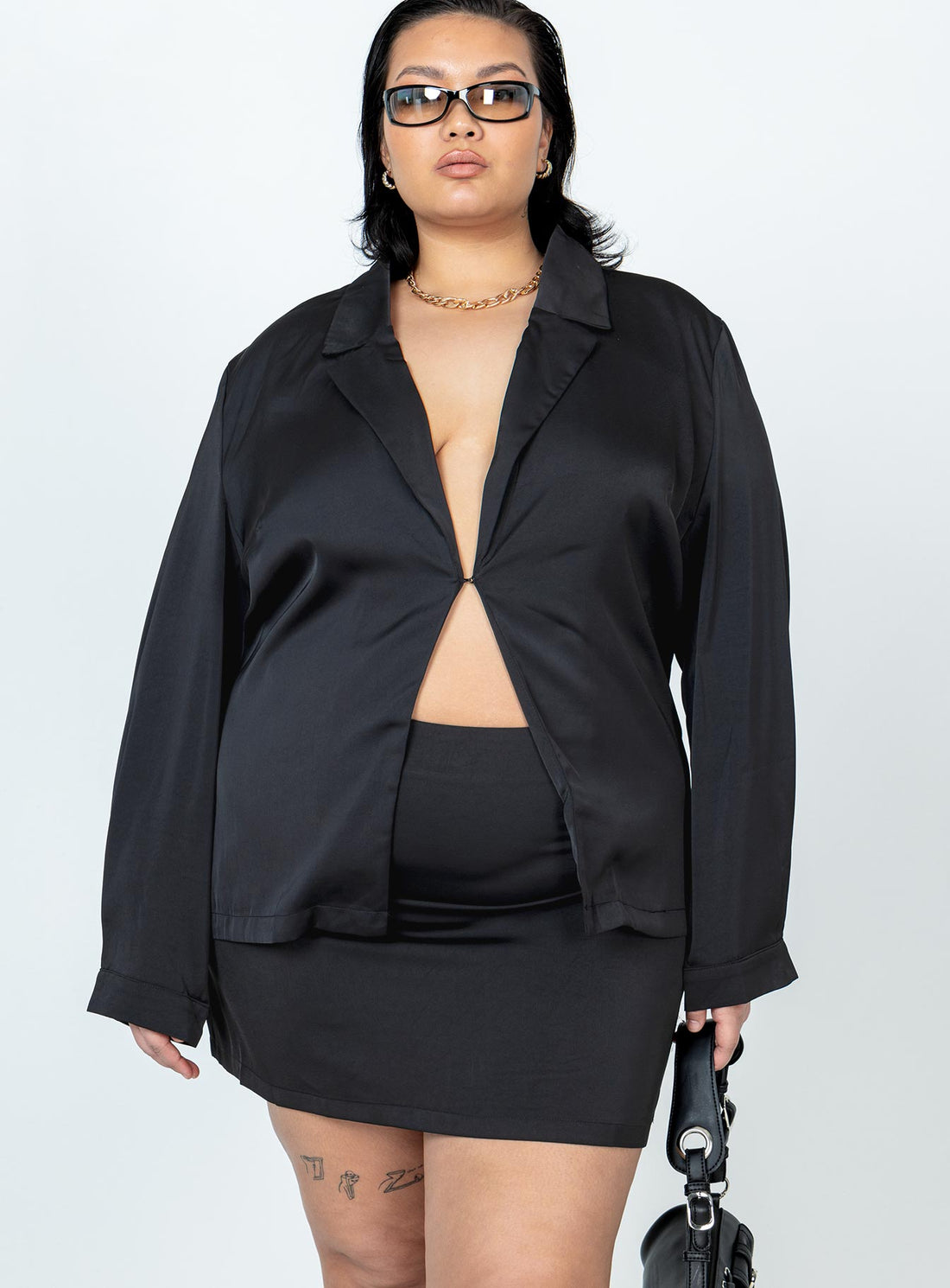 Eileen Set Black Curve