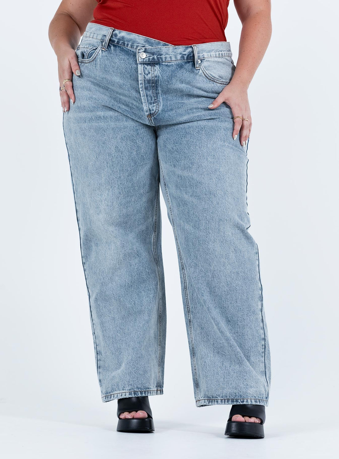 Holly Asymmetric Straight Leg Jean Light Wash Denim Curve