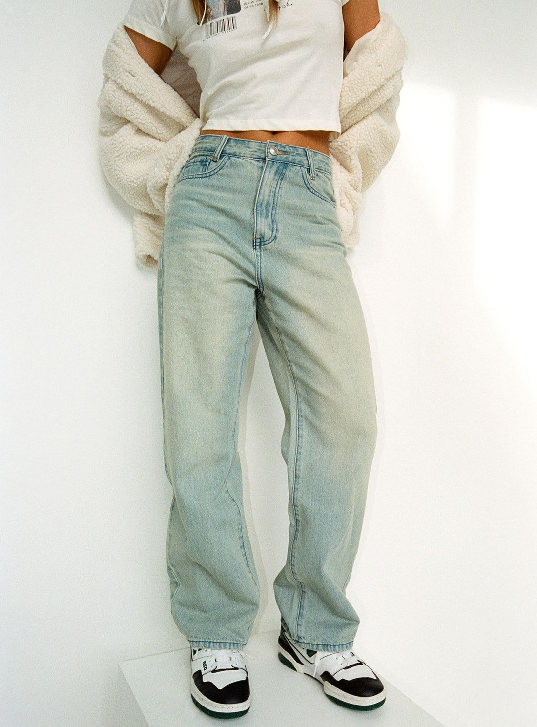 Clear The Air Jeans Light Wash Denim