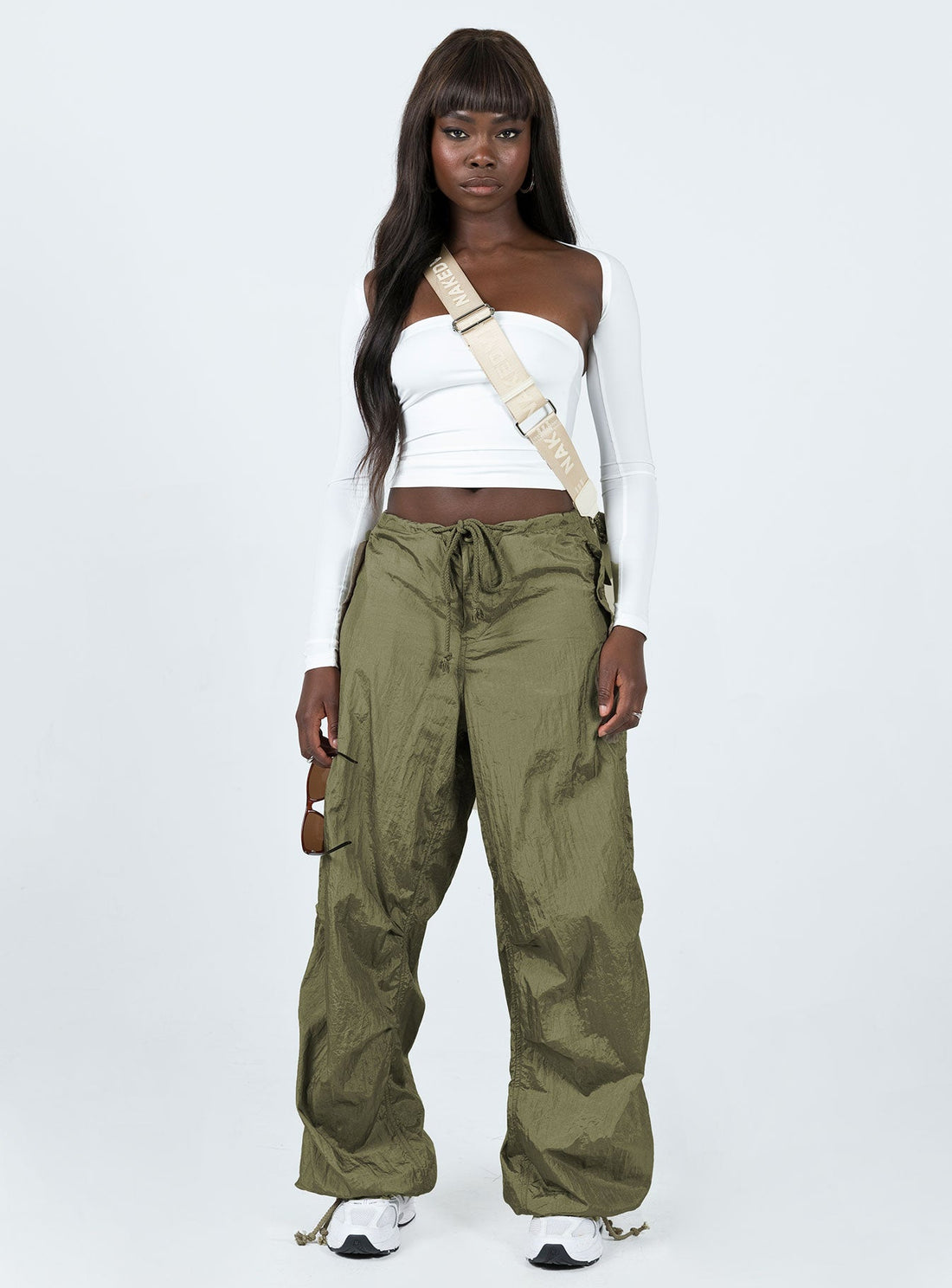 Motel Juwan Trouser Parachute Green