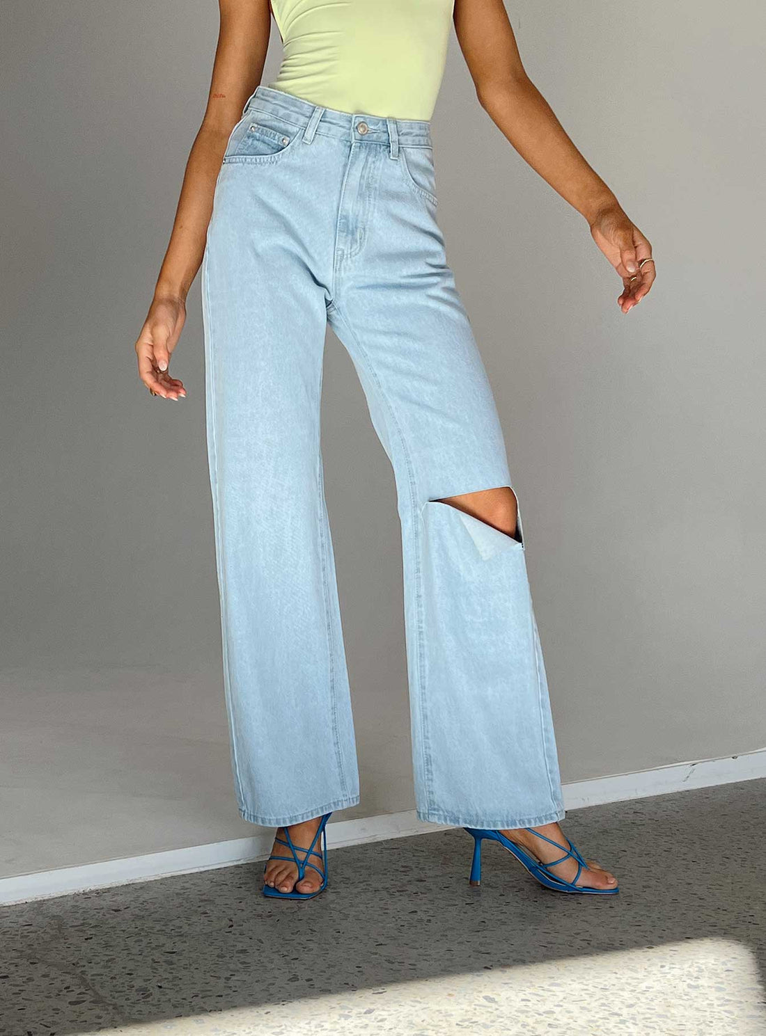 Sevina Wide Leg Denim Jeans Light Wash
