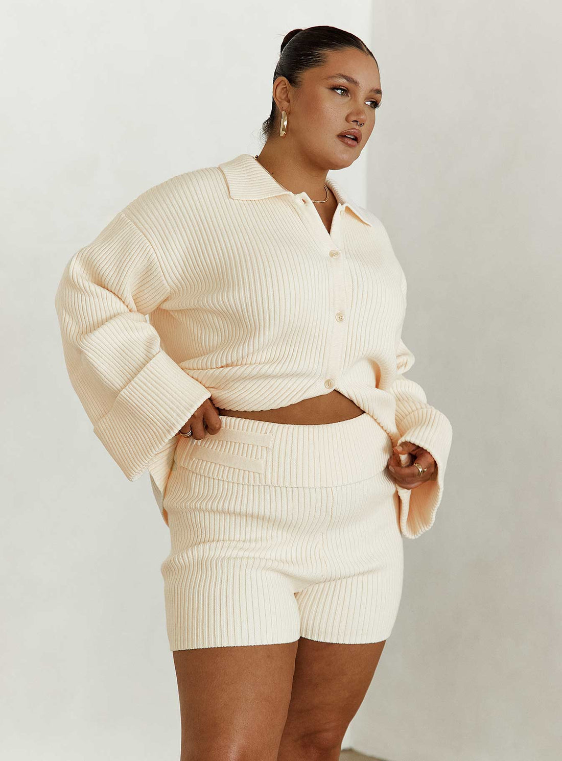Jadri Knit Shorts Cream Curve