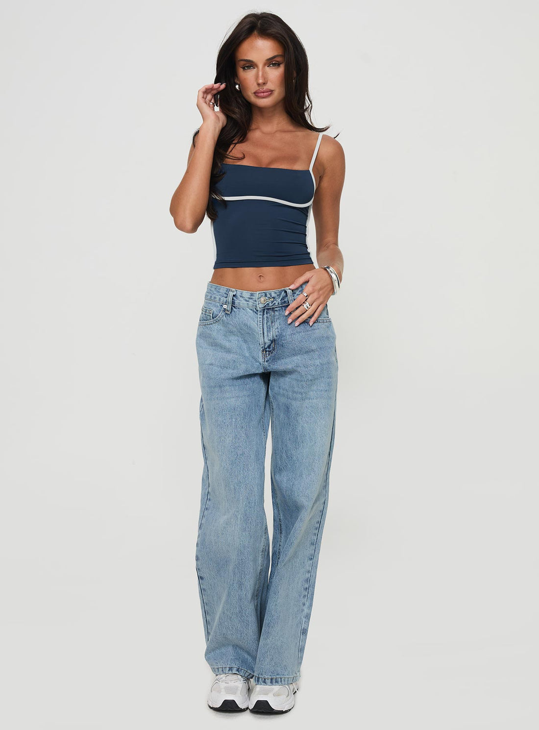Serenitia Mid Rise Straight Leg Jeans Light Wash Tall