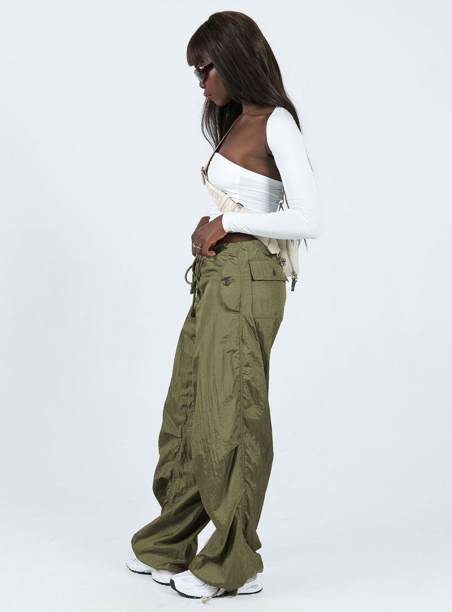 Motel Juwan Trouser Parachute Green