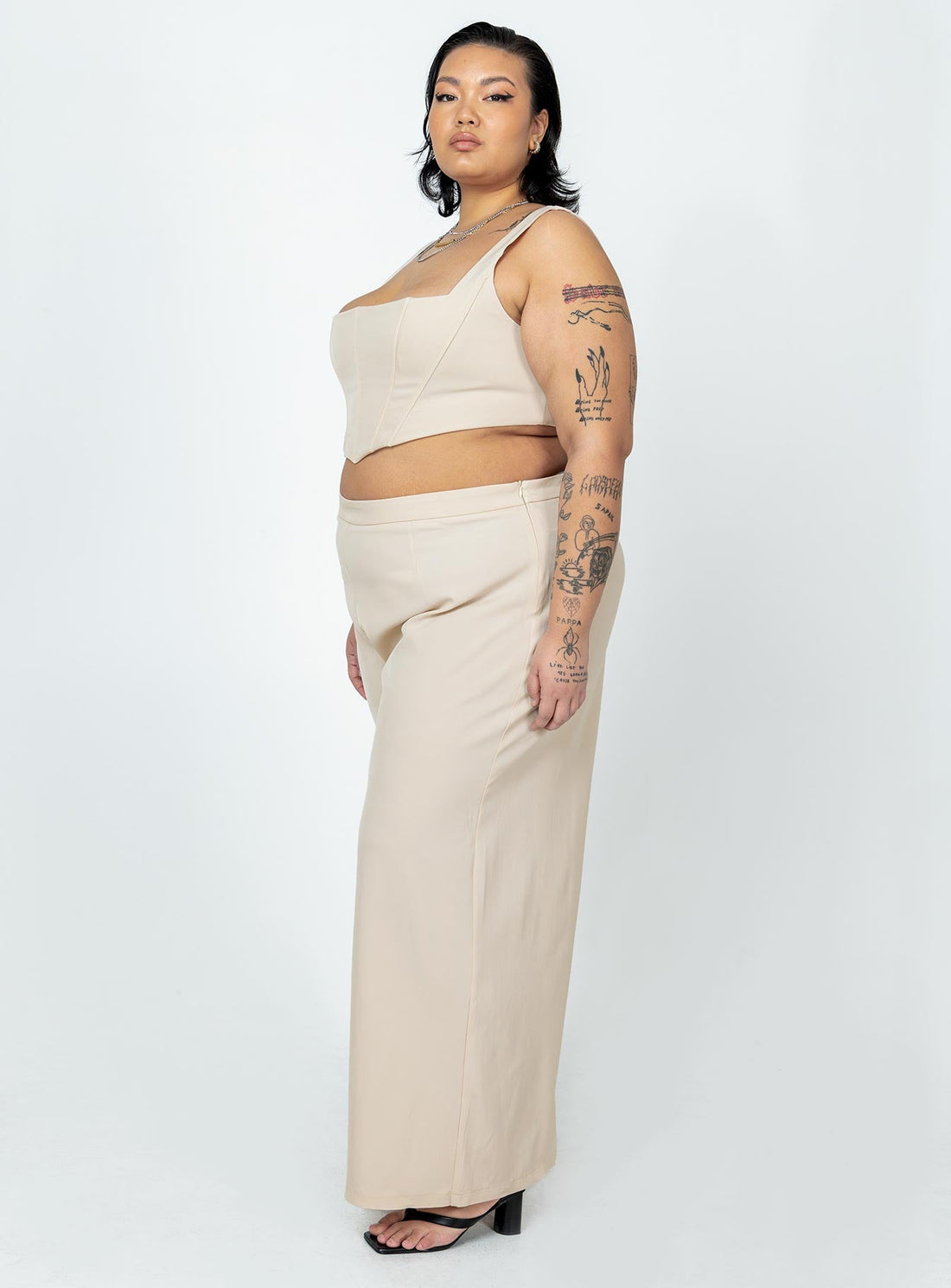 Elias Set Beige Curve