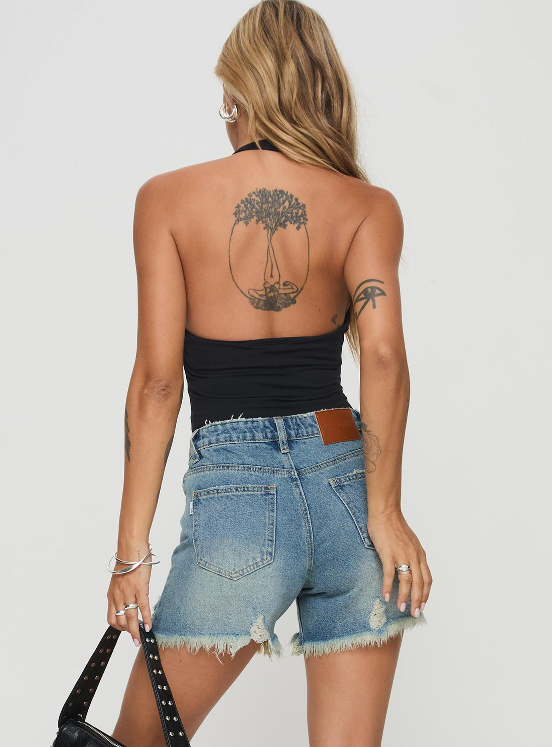 Tranquility Shorts Light Wash