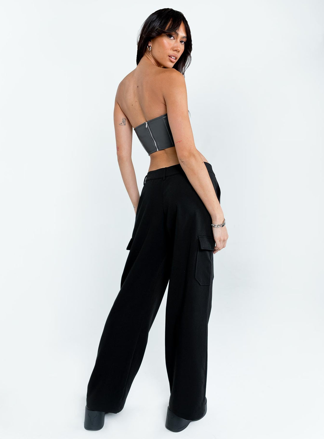 Motel Low Rise Abba Cargo Black