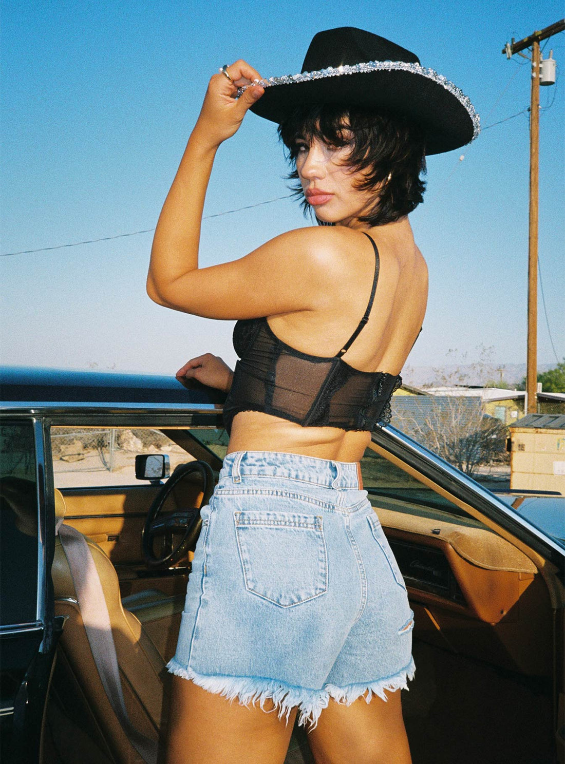 On Tour Denim Mom Shorts Light Blue