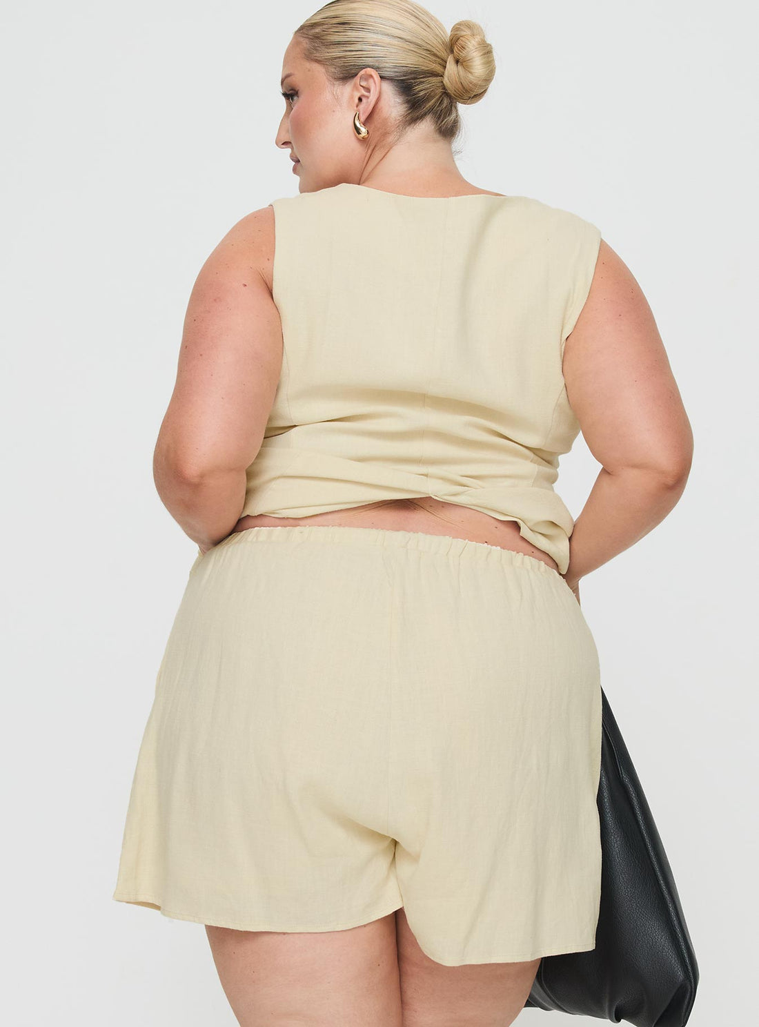 This Summer Linen Blend Shorts Sand Curve