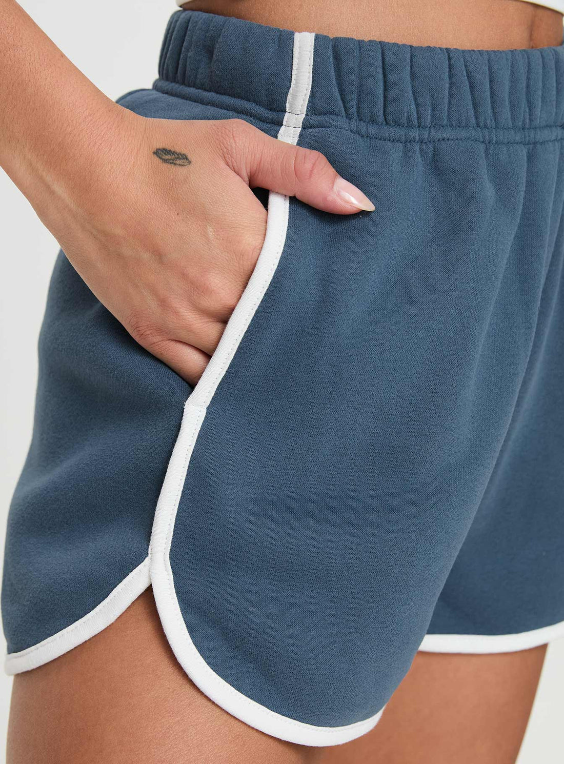 Olympian Shorts Navy