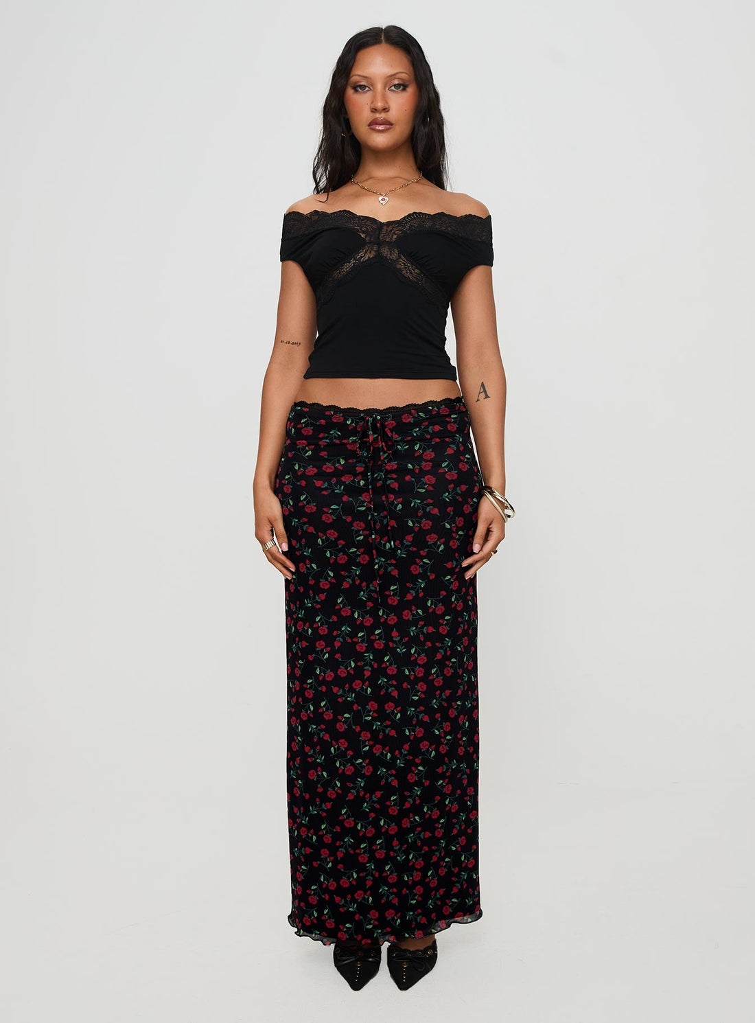 Donabella Mesh Maxi Skirt Black / Red