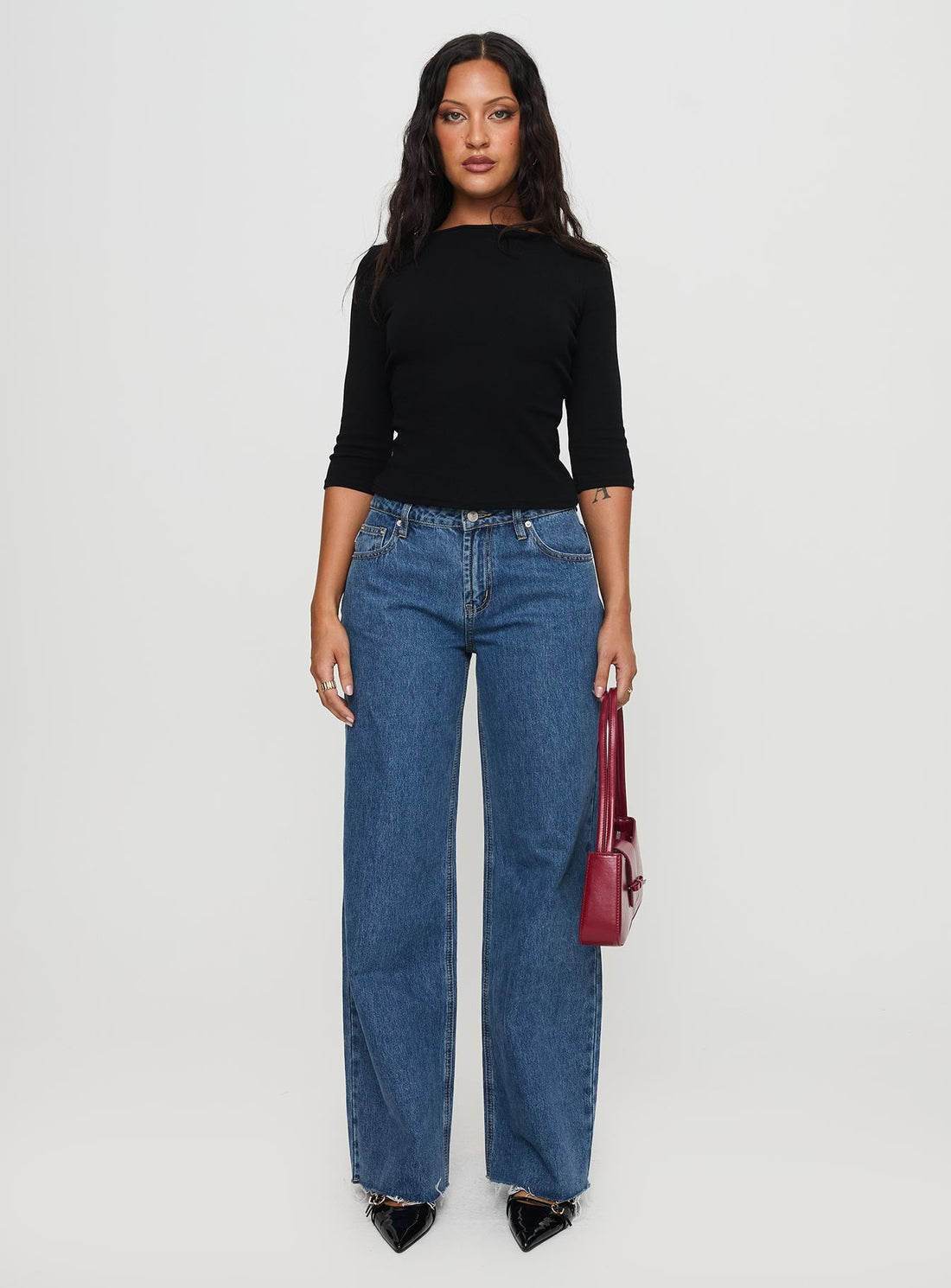 Darla Low Rise Straight Leg Jeans Mid Wash