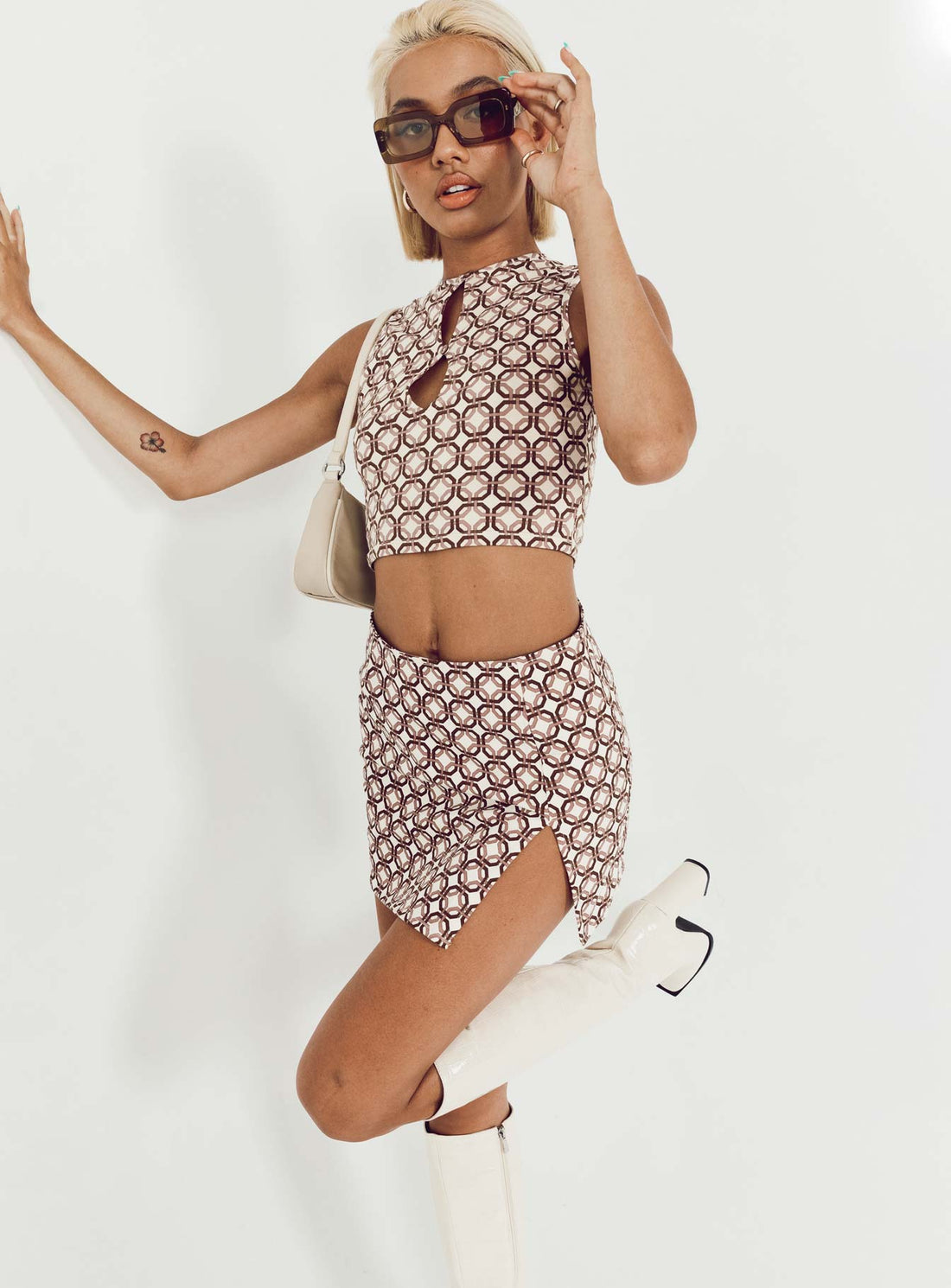 Motel Pelma Mini Skirt Chain Tangle Beige